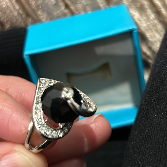 Single Stone Cocktail Ring withh CZ Heart Shape - Picture 2 of 3